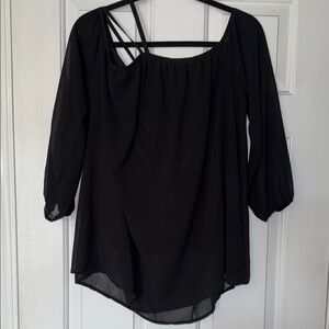 Chic Black Blouse with Elegant Design